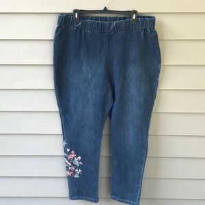 Soft Surroundings embroidered leg, ladies jeans